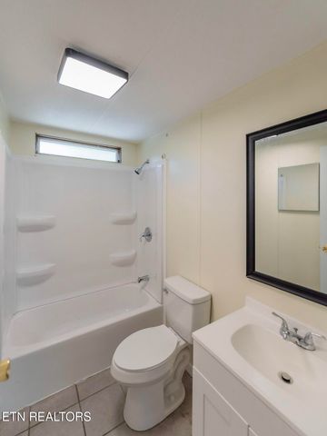 566 Old Spencer Rd. - 28 Acres, Pikeville, TN 37367