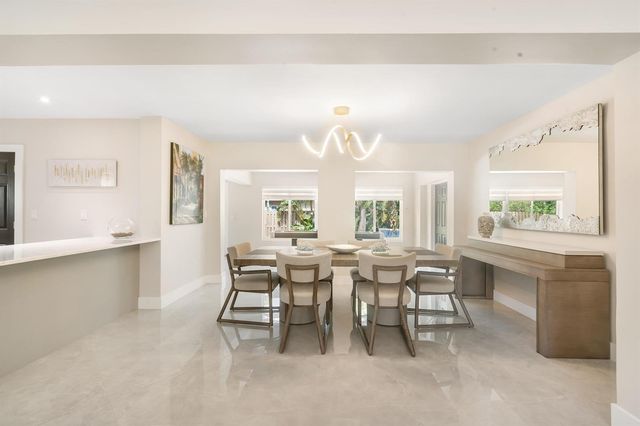 4760 NE 17th Avenue, Oakland Park, FL 33334