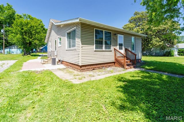 2627 Lincoln Avenue, Granite City, IL 62040