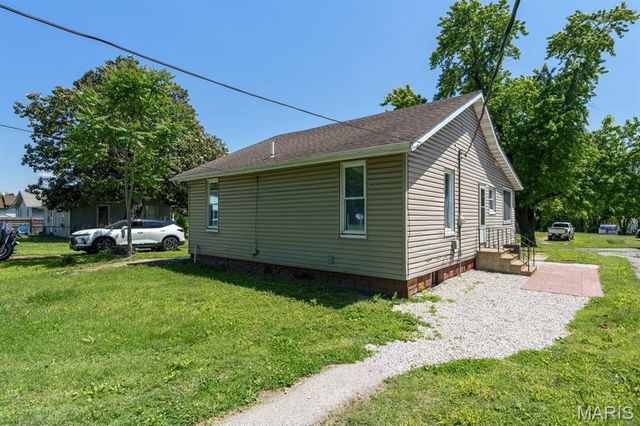 2627 Lincoln Avenue, Granite City, IL 62040