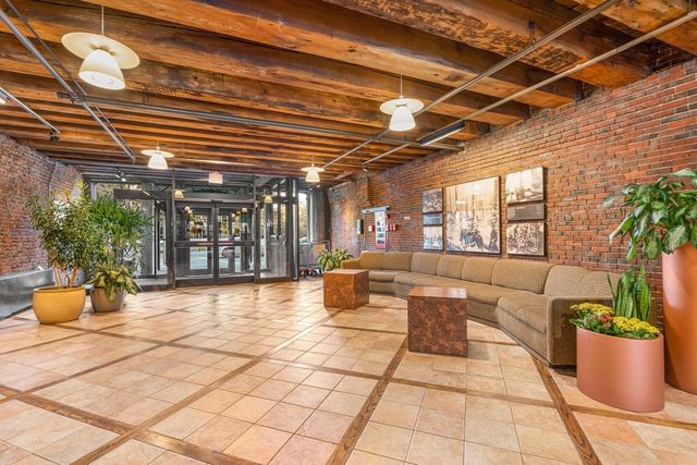 28 Atlantic Ave 222, Boston, MA 02109