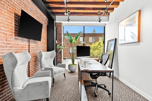 28 Atlantic Ave 222, Boston, MA 02109