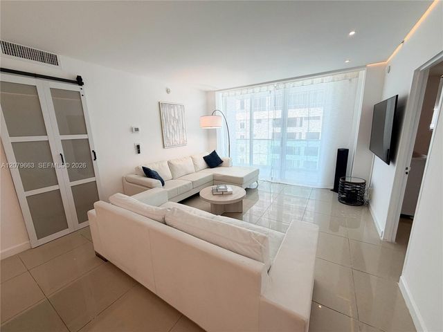 4001 S Ocean Drive 11J, Hollywood, FL 33019