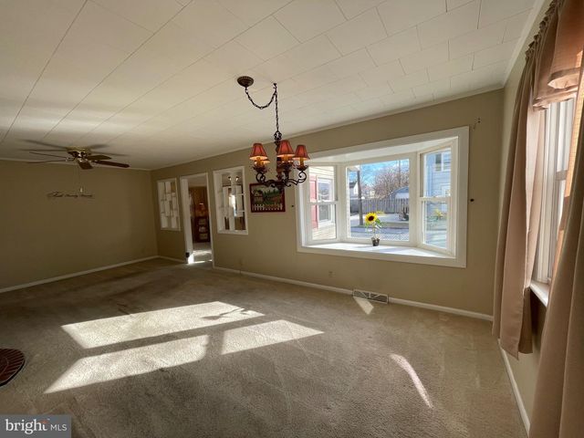 50 VAN BUREN ST, Deepwater, NJ 08023