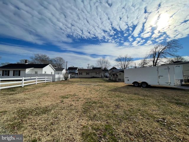 50 VAN BUREN ST, Deepwater, NJ 08023