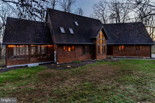 100 RICHLAND RD, Carlisle, PA 17015