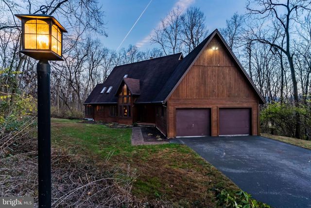 100 RICHLAND RD, Carlisle, PA 17015