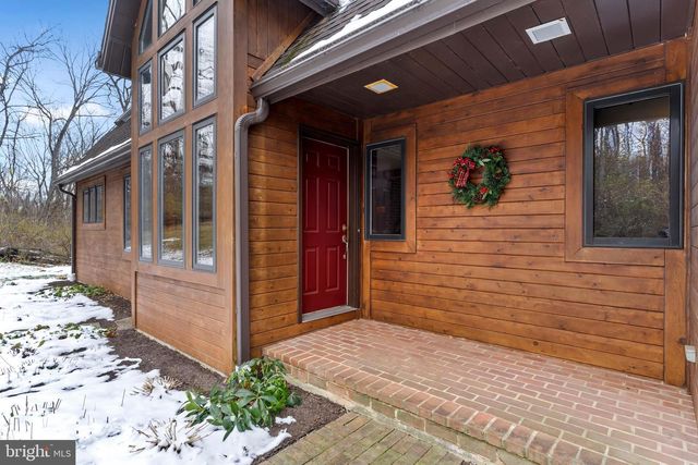 100 RICHLAND RD, Carlisle, PA 17015