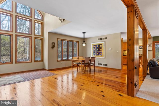 100 RICHLAND RD, Carlisle, PA 17015