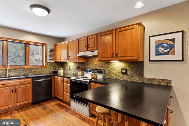 100 RICHLAND RD, Carlisle, PA 17015