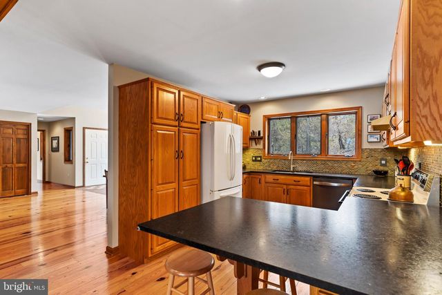 100 RICHLAND RD, Carlisle, PA 17015