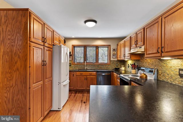 100 RICHLAND RD, Carlisle, PA 17015