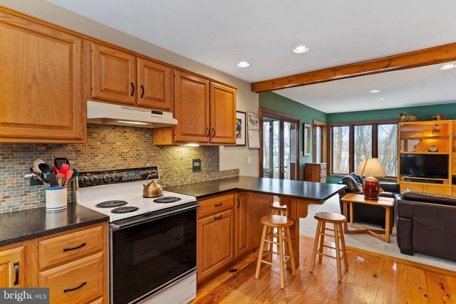 100 RICHLAND RD, Carlisle, PA 17015