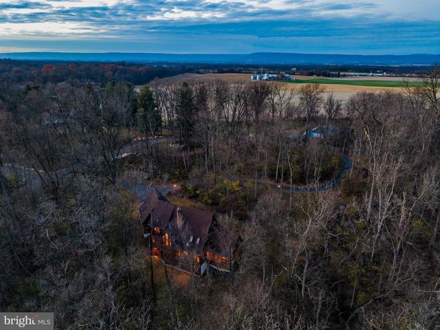 100 RICHLAND RD, Carlisle, PA 17015