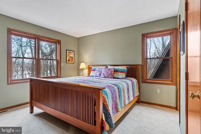 100 RICHLAND RD, Carlisle, PA 17015