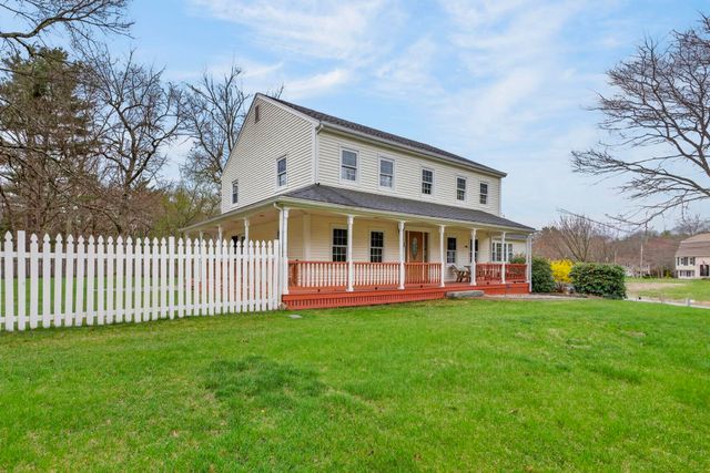 2 Windsor Drive, Litchfield, NH 03052