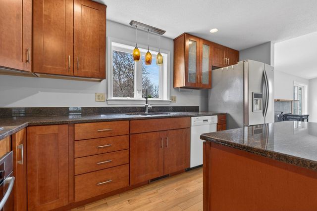 2 Windsor Drive, Litchfield, NH 03052