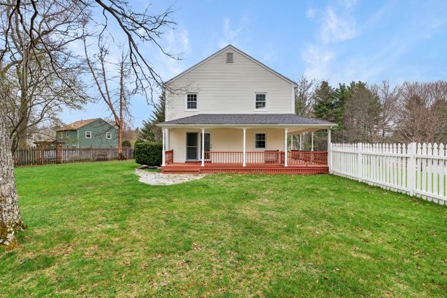 2 Windsor Drive, Litchfield, NH 03052