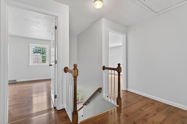 2 Windsor Drive, Litchfield, NH 03052