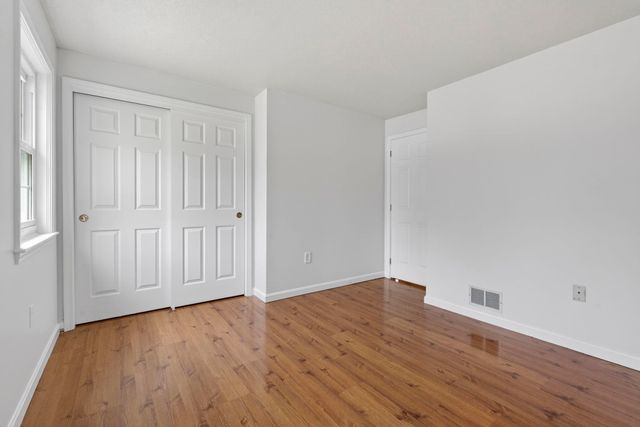 2 Windsor Drive, Litchfield, NH 03052