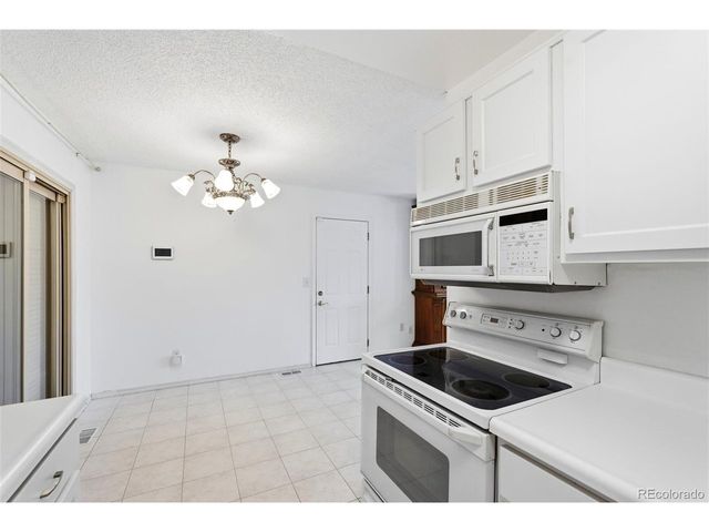2120 Eddington Way, Colorado Springs, CO 80916