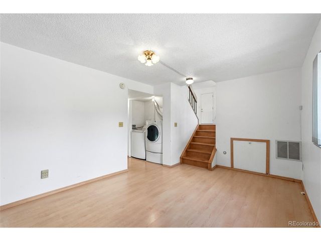 2120 Eddington Way, Colorado Springs, CO 80916
