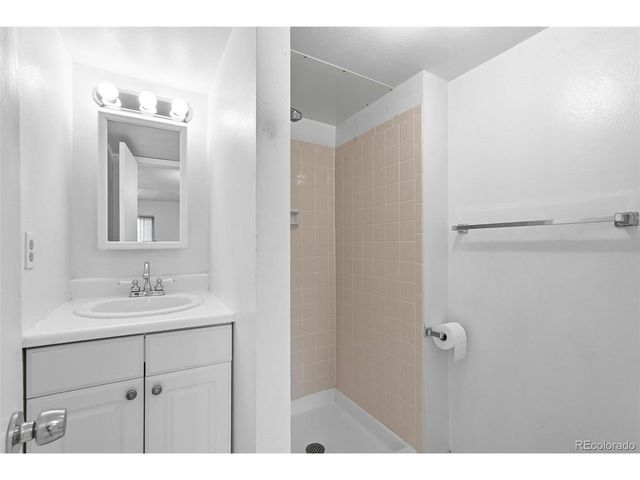 2120 Eddington Way, Colorado Springs, CO 80916