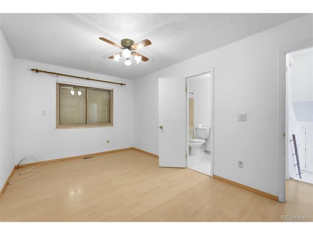 2120 Eddington Way, Colorado Springs, CO 80916