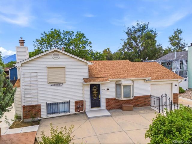 2120 Eddington Way, Colorado Springs, CO 80916
