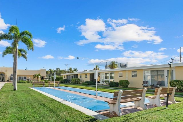 6006 MIDNIGHT PASS ROAD 11, Sarasota, FL 34242