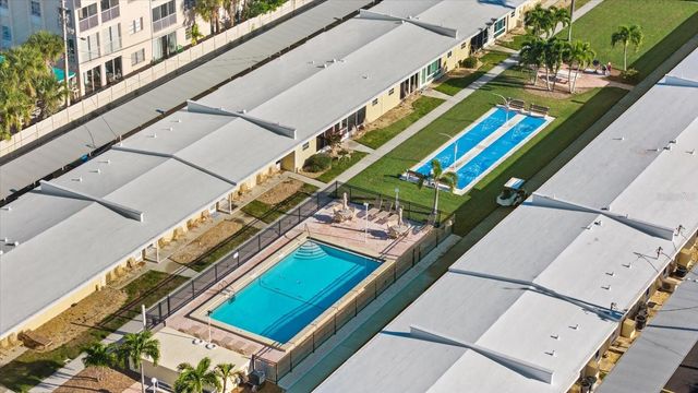 6006 MIDNIGHT PASS ROAD 11, Sarasota, FL 34242