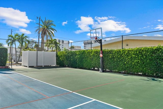 6006 MIDNIGHT PASS ROAD 11, Sarasota, FL 34242