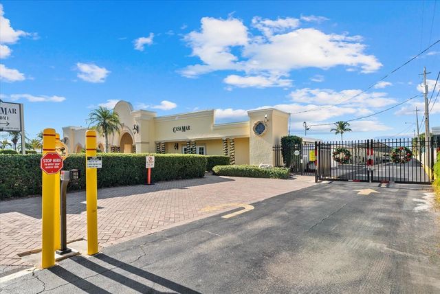 6006 MIDNIGHT PASS ROAD 11, Sarasota, FL 34242