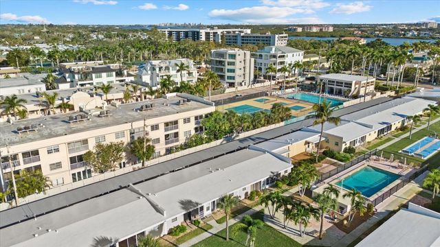 6006 MIDNIGHT PASS ROAD 11, Sarasota, FL 34242