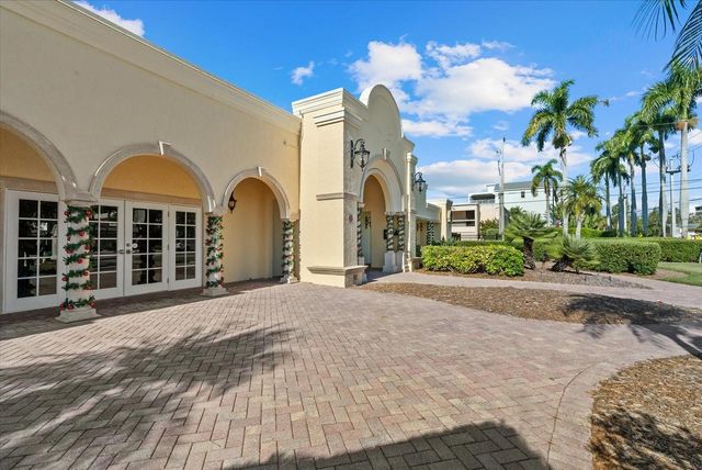 6006 MIDNIGHT PASS ROAD 11, Sarasota, FL 34242