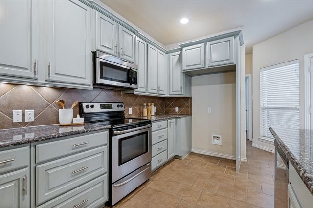 4916 Empire Way, Irving, TX 75038