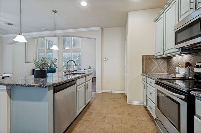 4916 Empire Way, Irving, TX 75038