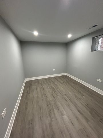 12613 S Michigan Avenue, Chicago, IL 60628