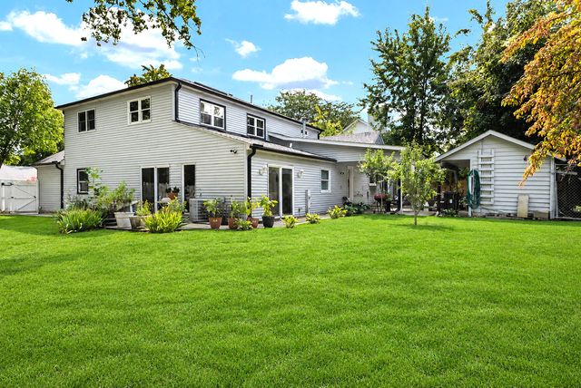 0N632 Gables Boulevard, Wheaton, IL 60187