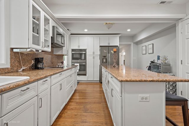 0N632 Gables Boulevard, Wheaton, IL 60187