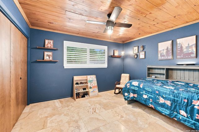 3443 HUNTERS CIR, San Antonio, TX 78230