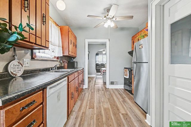 827 S 8th Street, Norfolk, NE 68701
