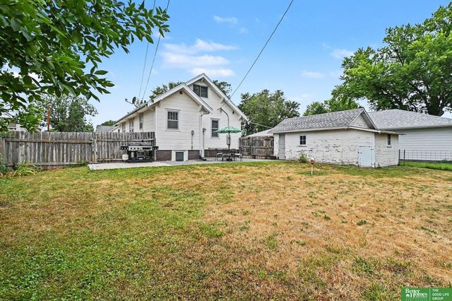 827 S 8th Street, Norfolk, NE 68701