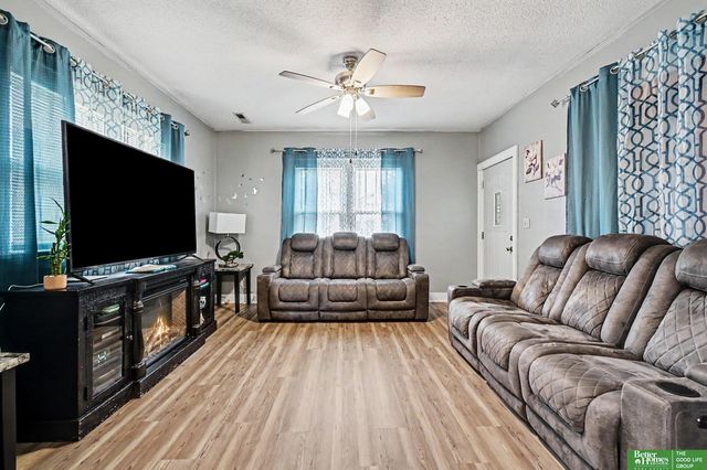827 S 8th Street, Norfolk, NE 68701