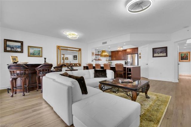 1065 Borghese LN 2003, Naples, FL 34114