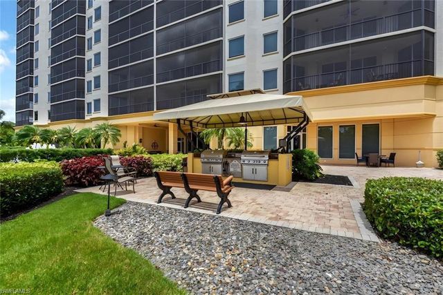 1065 Borghese LN 2003, Naples, FL 34114