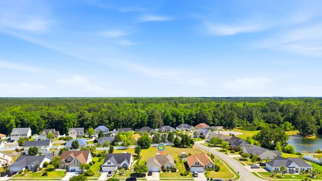 1037 Pecan Grove Blvd., Conway, SC 29527