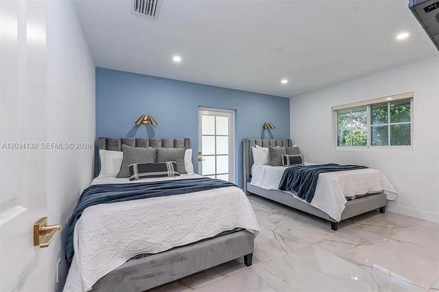 15201 SW 74th Place, Palmetto Bay, FL 33157