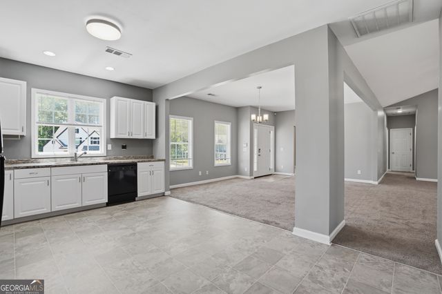 8 Landcaster Place, Oxford, GA 30054