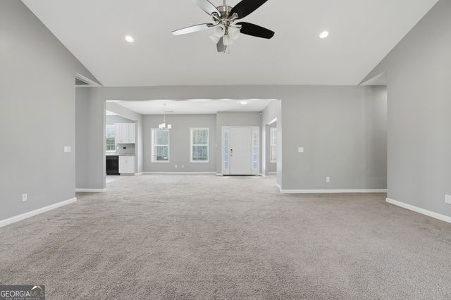 8 Landcaster Place, Oxford, GA 30054